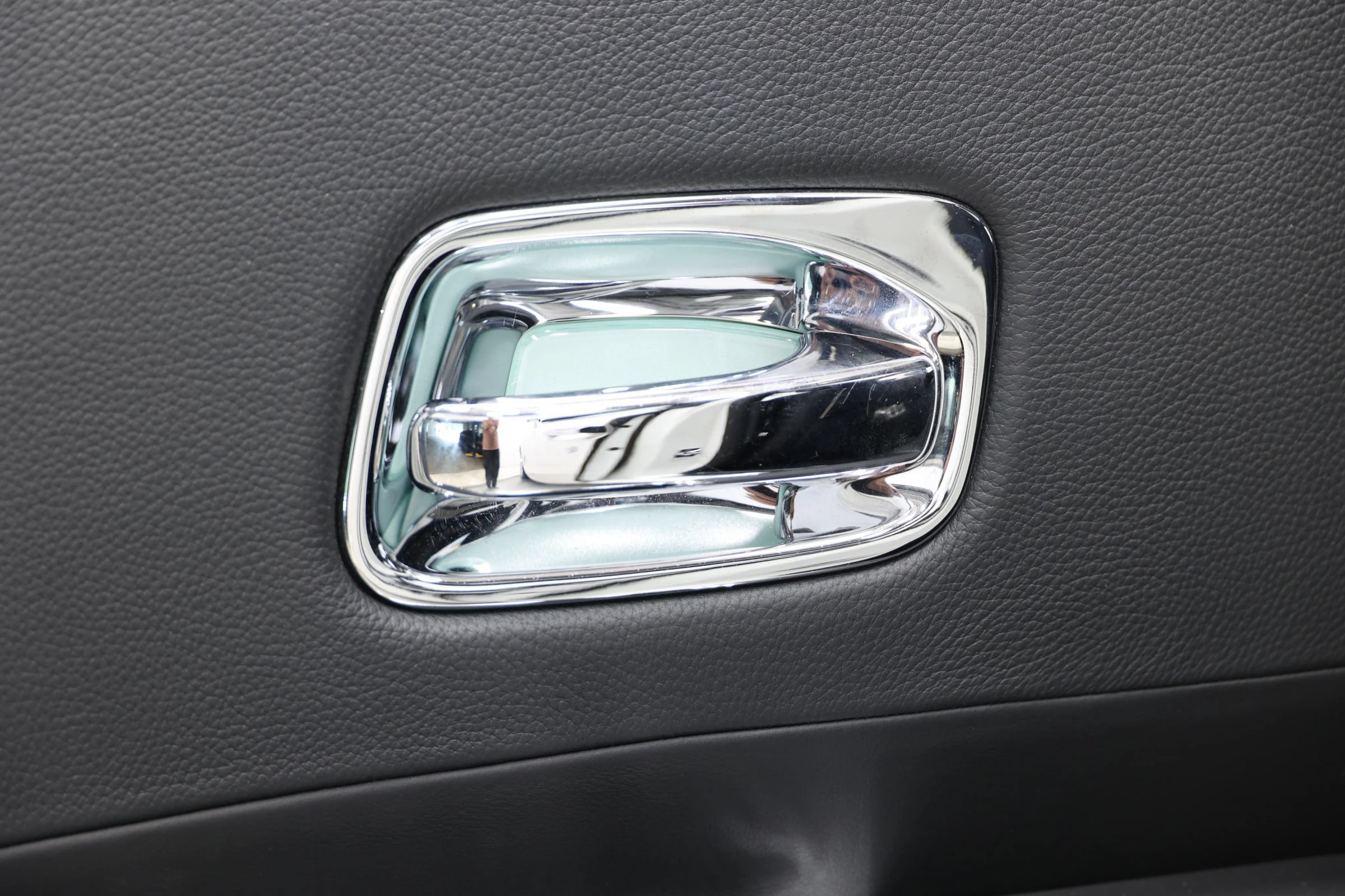Used 2013 Rolls-Royce Ghost RWD image 95