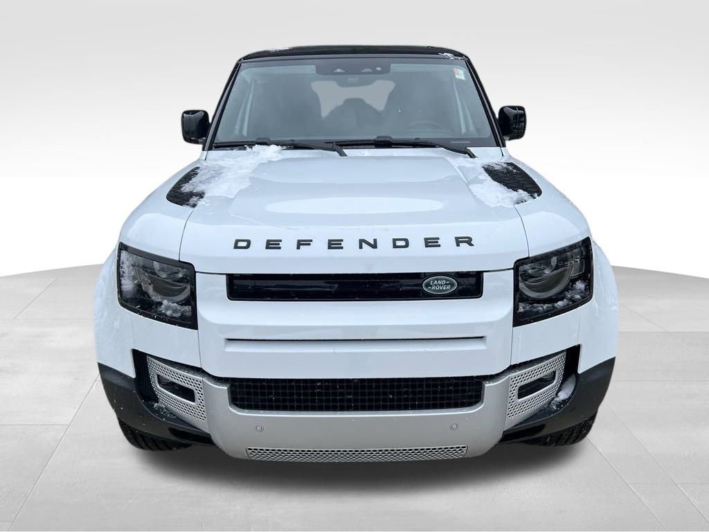 Used 2025 Land Rover Defender 110 S AWD/4WD image 4