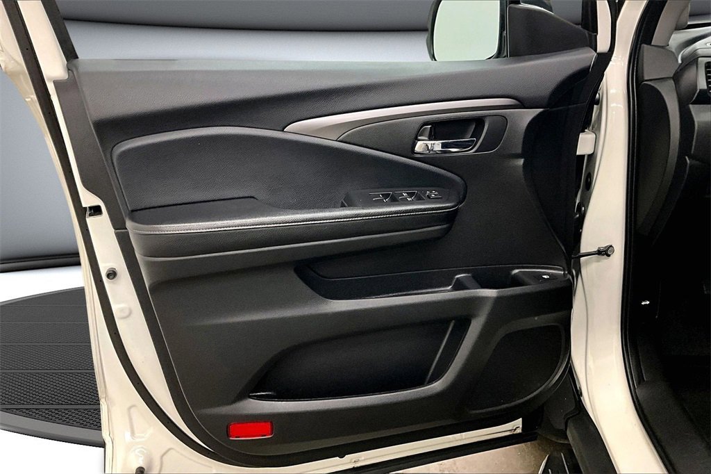 Used 2019 Honda Ridgeline RTL image 21