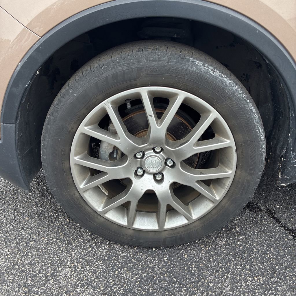 Used 2018 Buick Encore Sport Touring image 29