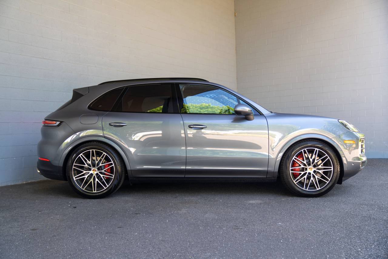 New 2026 Porsche Cayenne S AWD/4WD image 9