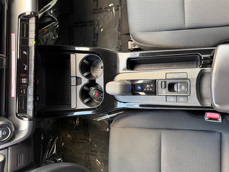 Used 2023 Toyota Prius LE FWD image 31