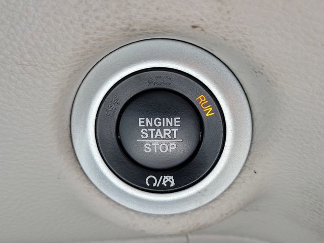 Used 2022 Chrysler Pacifica Touring-L image 29