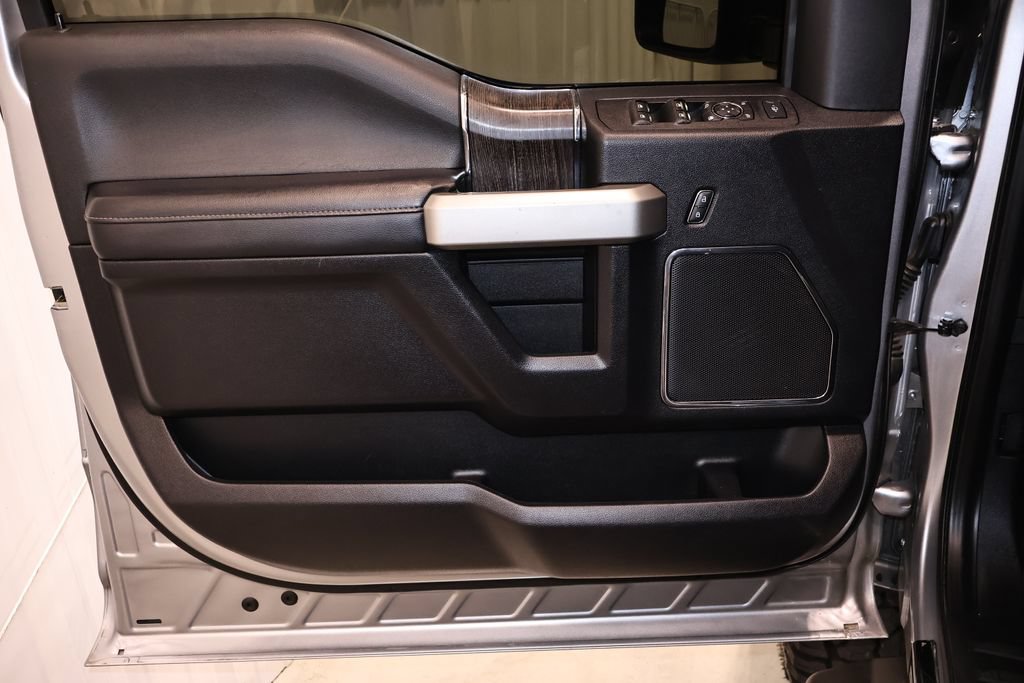 Used 2021 Ford F350 Lariat AWD/4WD image 10