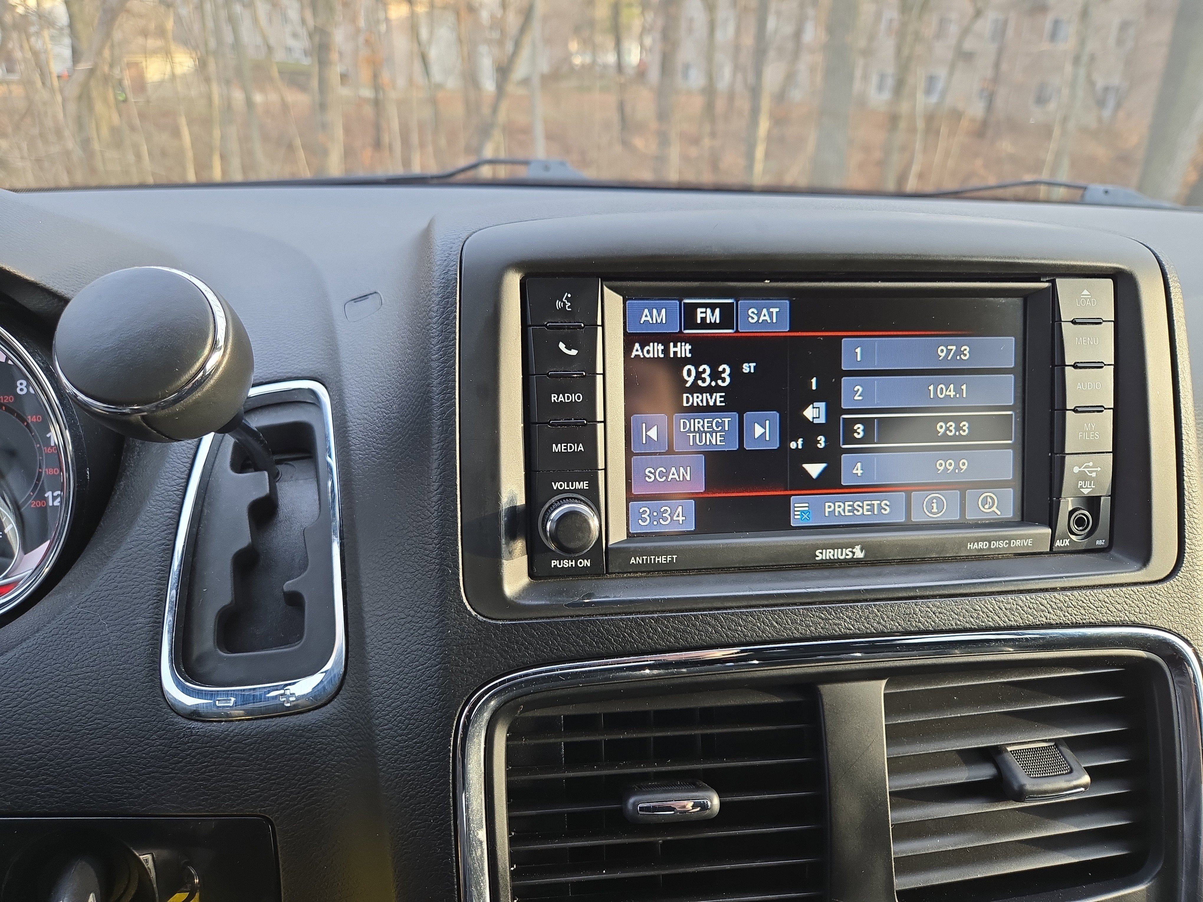 Used 2017 Dodge Grand Caravan SE image 17