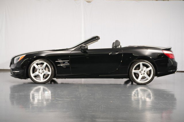 Used 2014 Mercedes-Benz SL 550 image 2