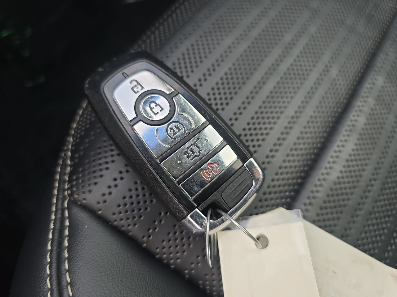 Used 2024 Lincoln Nautilus Reserve AWD/4WD image 36