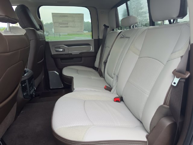New 2026 RAM 3500 Laramie AWD/4WD image 10