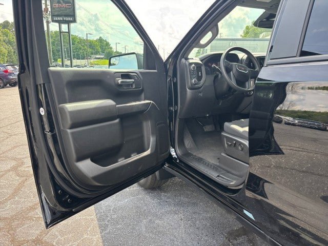 New 2025 GMC Sierra 1500 Pro w/ Graphite Edition image 2