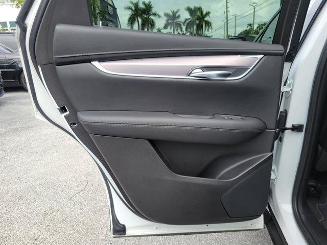 Certified 2022 Cadillac XT5 Luxury FWD image 11