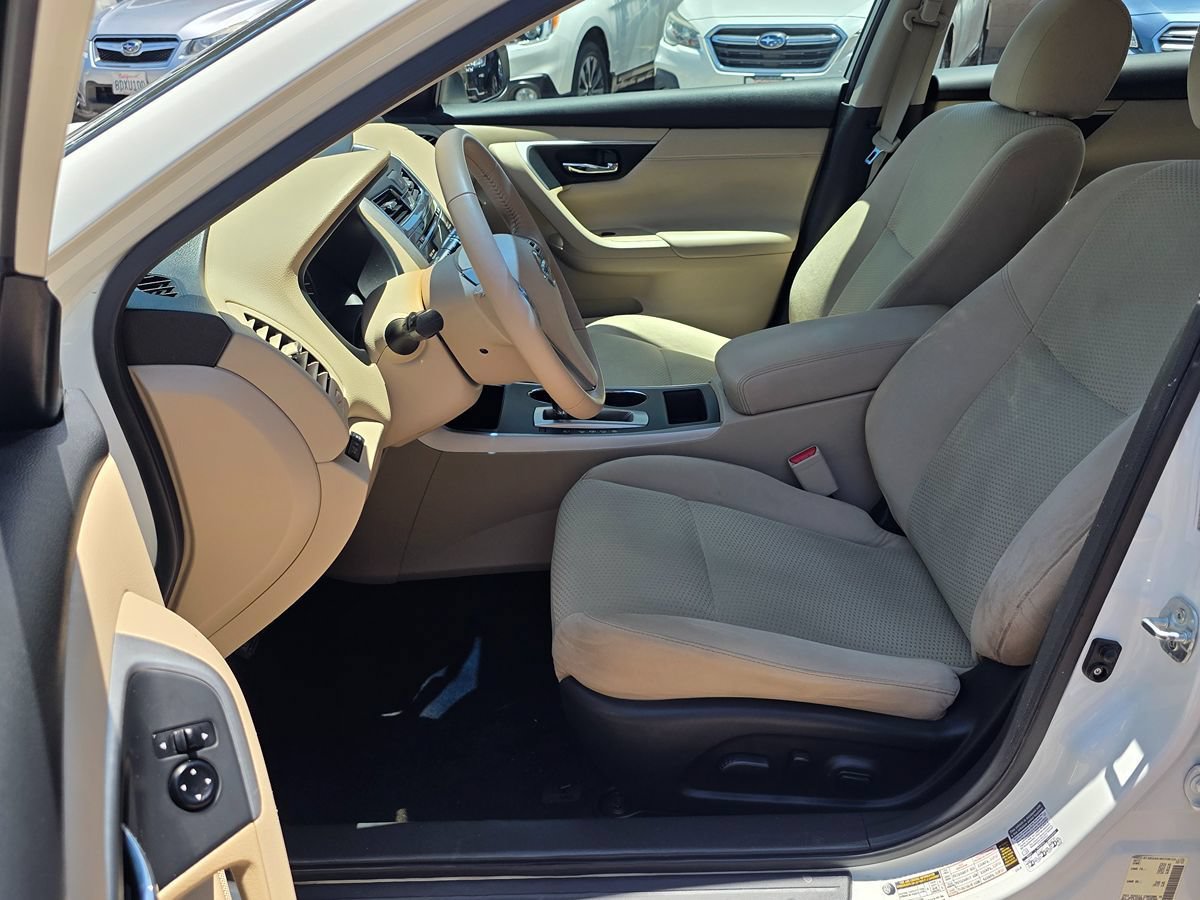 Used 2015 Nissan Altima 2.5 SV FWD image 18