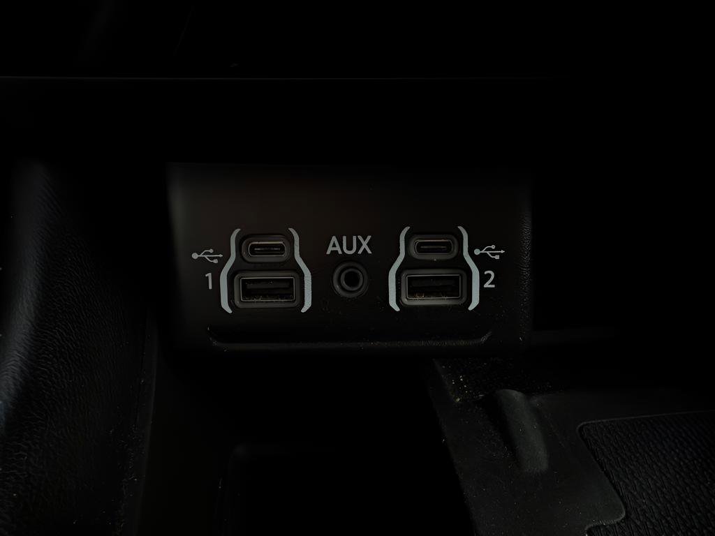 Used 2021 Dodge Durango R/T w/ Blacktop Package AWD/4WD image 26