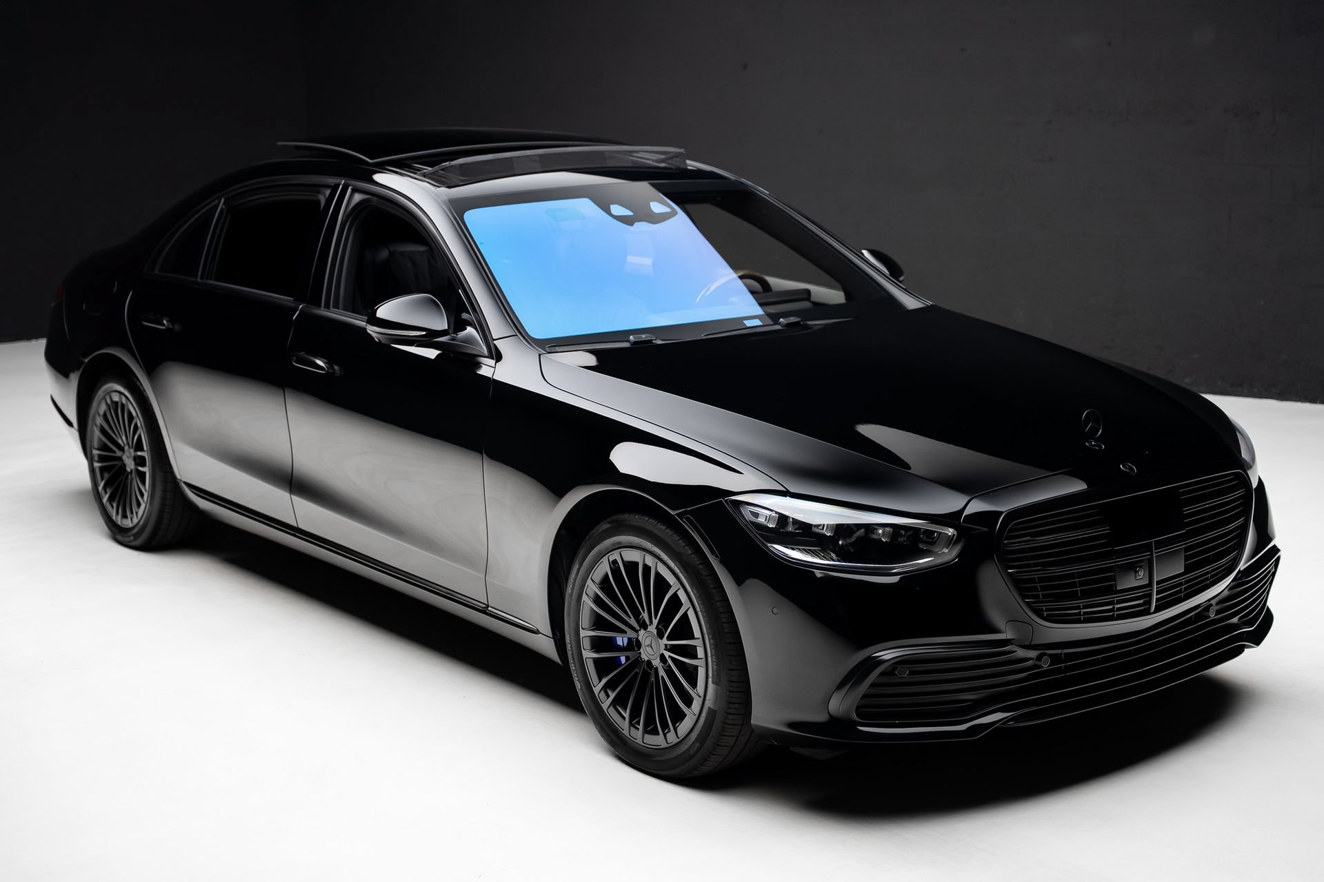 Used 2024 Mercedes-Benz S 580e 4MATIC Sedan w/ Warmth & Comfort Package image 41
