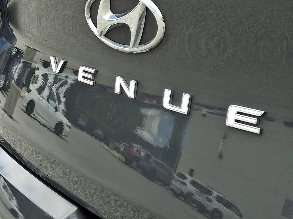 Used 2023 Hyundai Venue SEL w/ Cargo Package FWD image 30