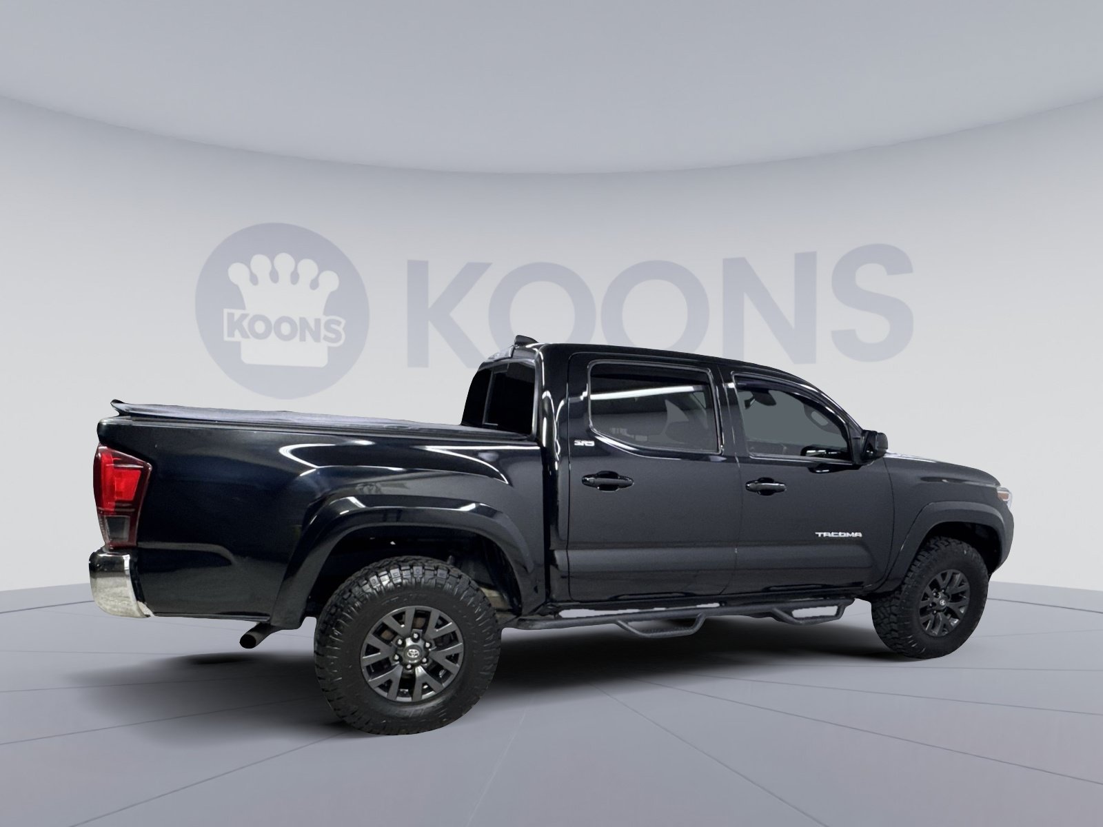 Used 2021 Toyota Tacoma SR5 RWD image 21