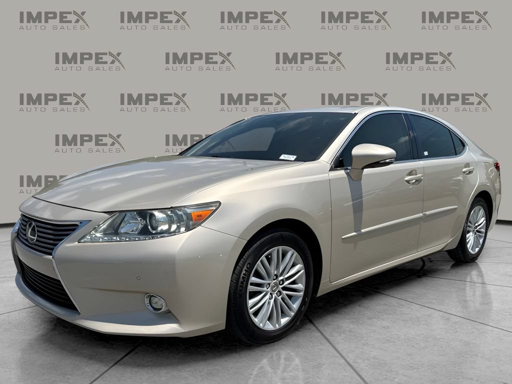 Used 2014 Lexus ES 350 w/ Luxury Package FWD image 1