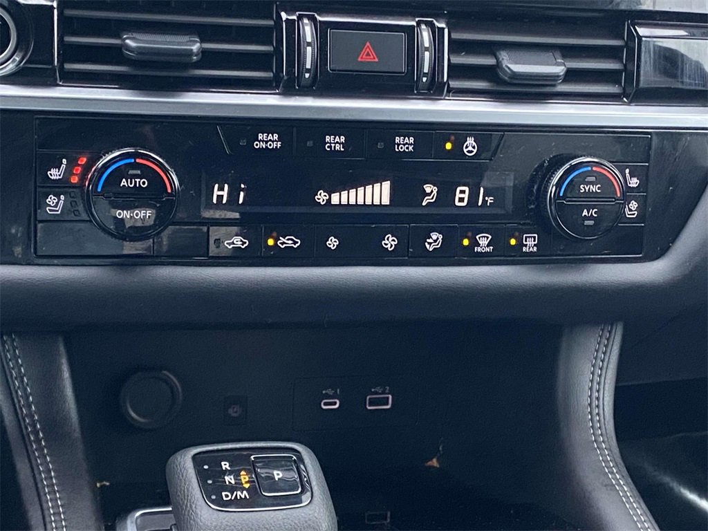 Used 2024 Nissan Pathfinder Platinum w/ Cargo Package image 28