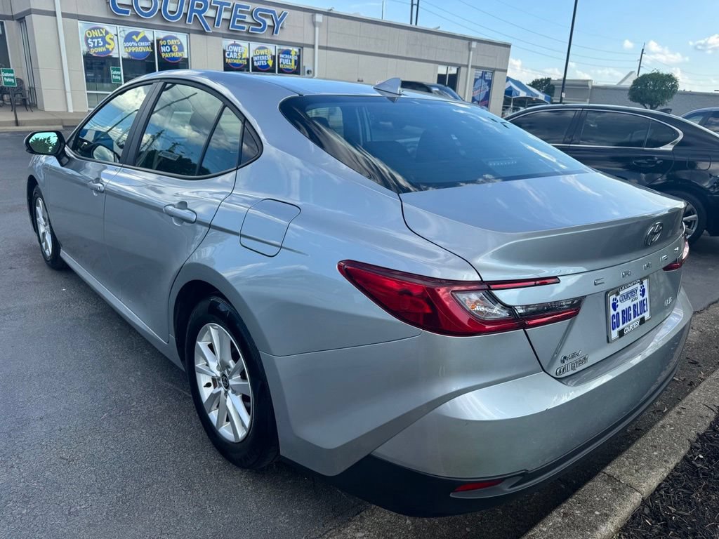 Used 2025 Toyota Camry LE FWD image 3