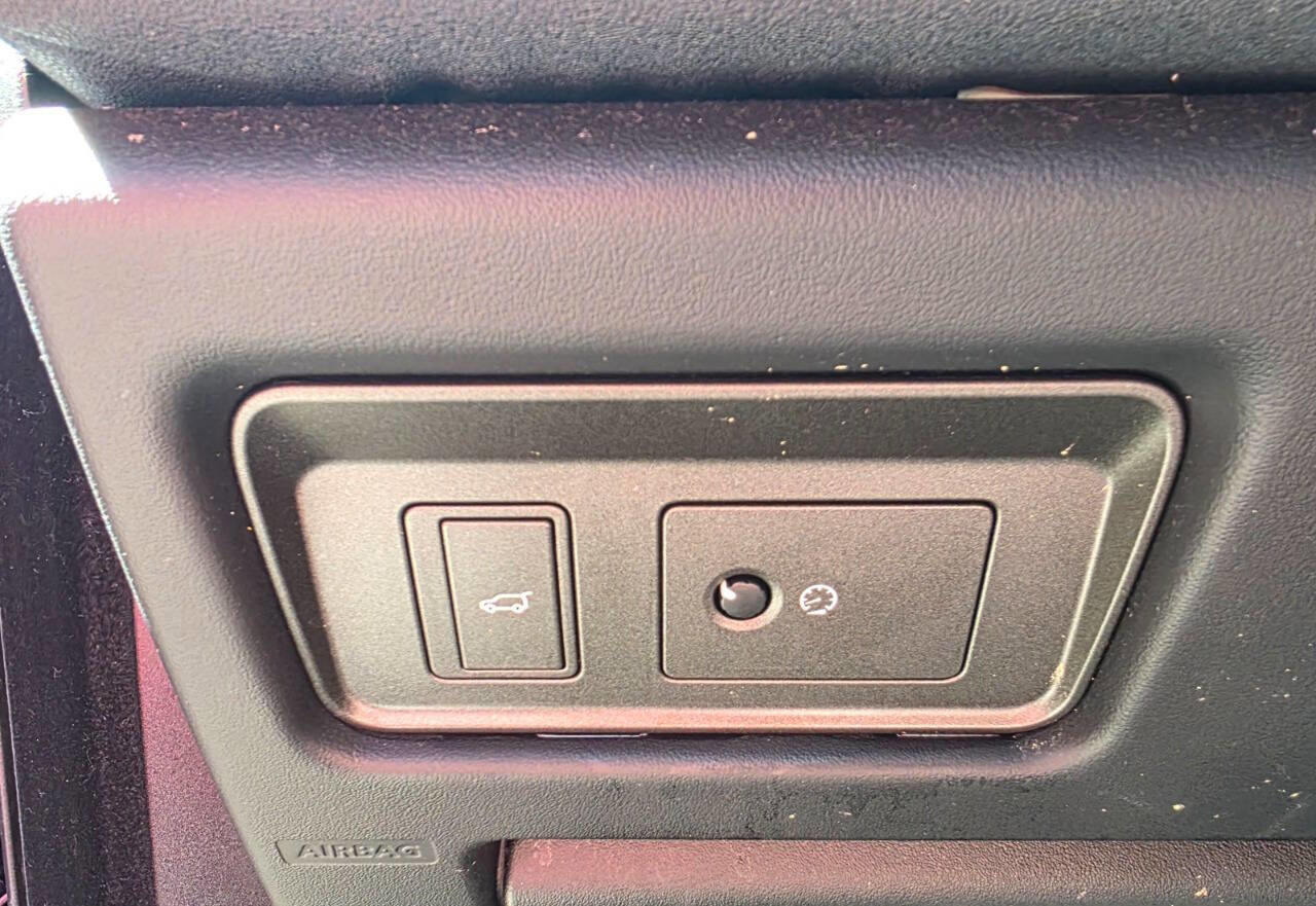 Used 2018 Land Rover Range Rover Evoque SE Premium AWD/4WD image 14