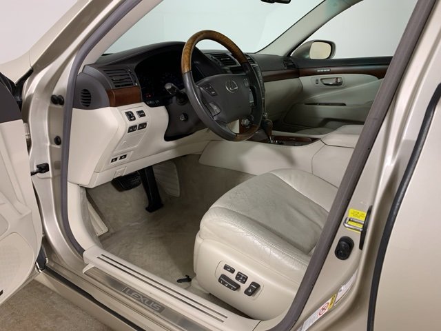 Used 2012 Lexus LS 460 AWD image 33