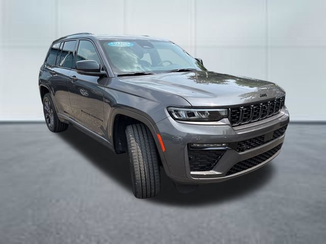 Used 2026 Jeep Grand Cherokee Limited AWD/4WD image 5