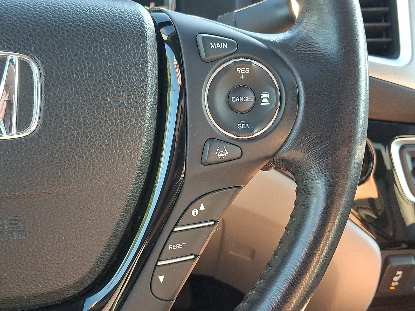 Used 2019 Honda Ridgeline RTL-E image 23