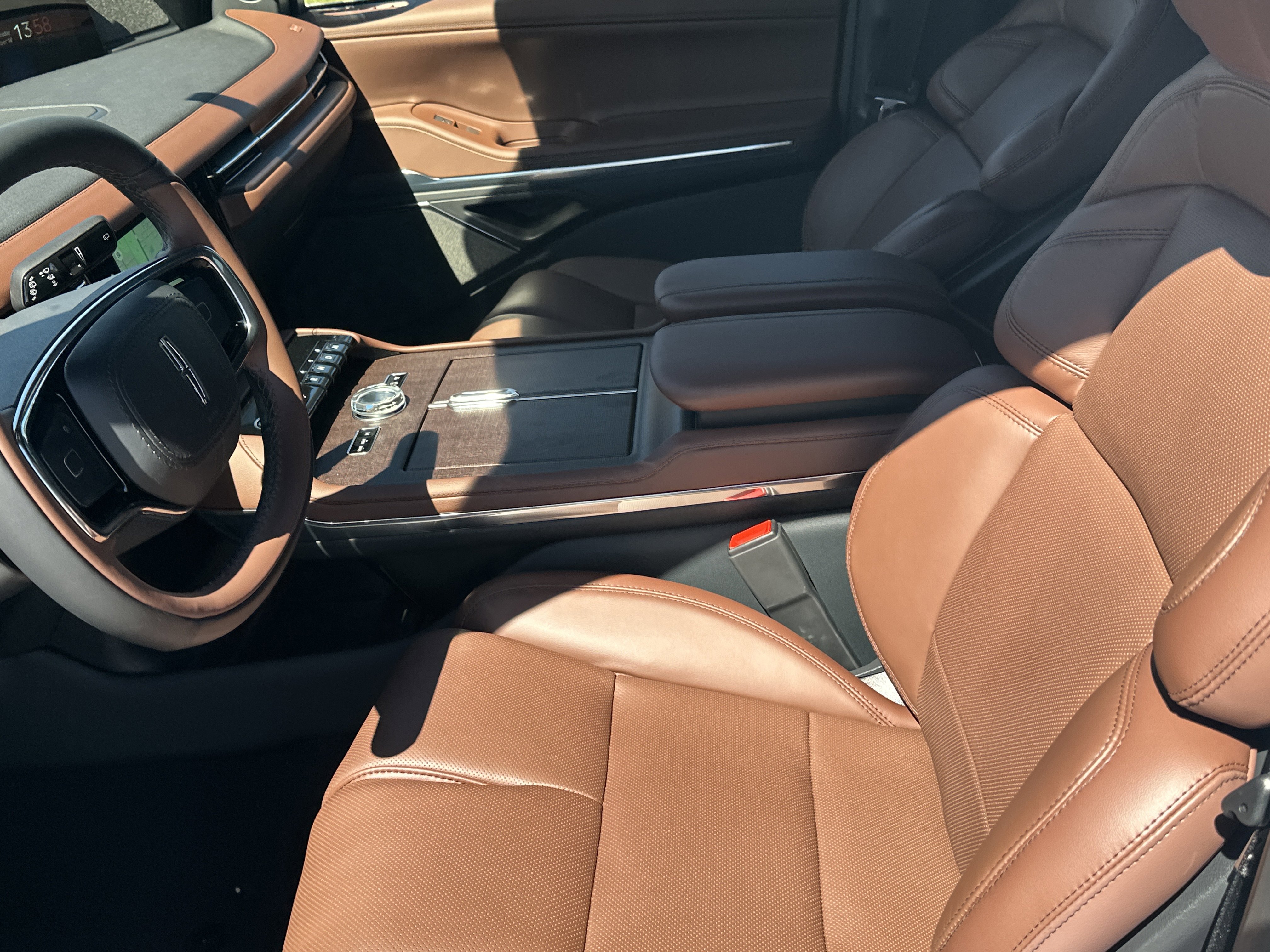 New 2025 Lincoln Navigator Reserve image 15