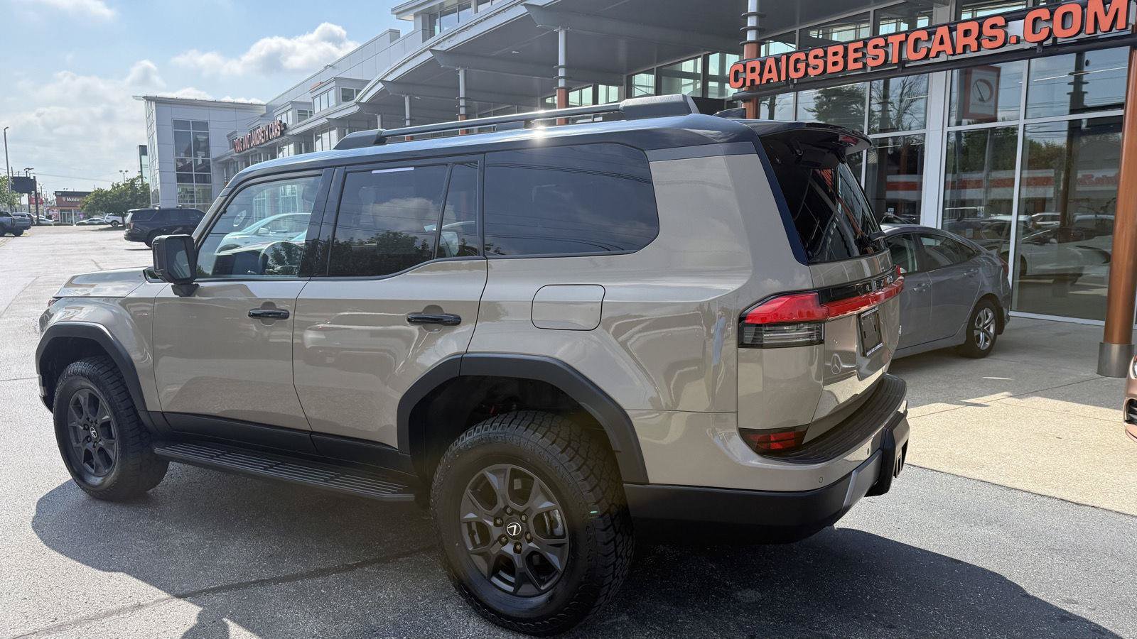 Used 2025 Lexus GX 550 AWD/4WD image 18