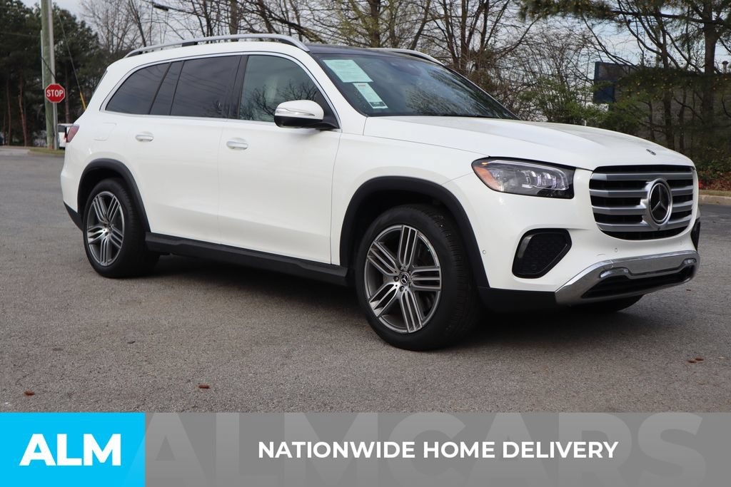 Used 2025 Mercedes-Benz GLS 450 4MATIC image 4