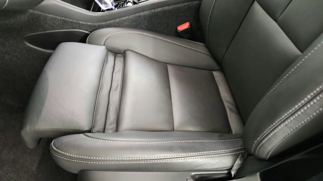 Used 2026 Volvo XC40 B5 Ultra w/ Climate Package AWD/4WD image 13