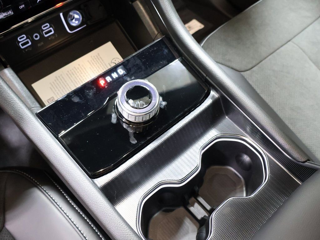 New 2025 Jeep Grand Cherokee L Altitude image 27