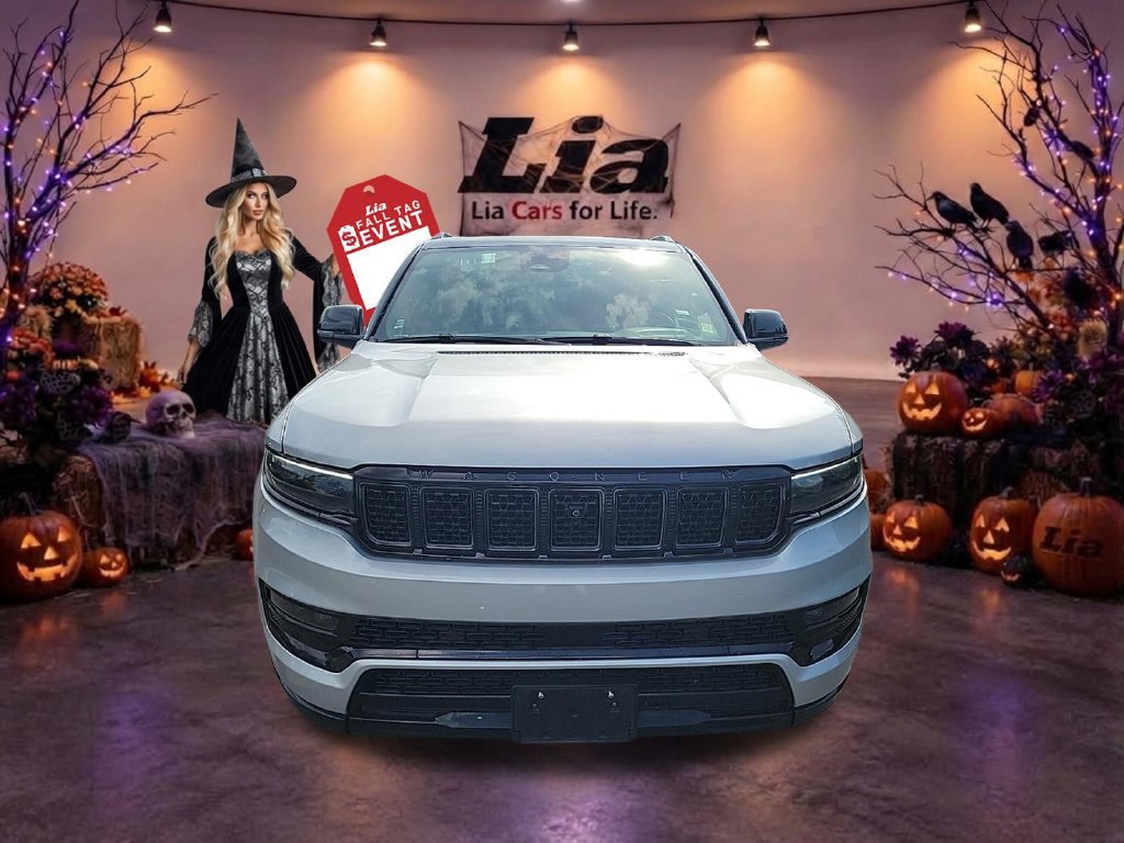 Used 2024 Jeep Grand Wagoneer Series II Obsidian w/ Quick Order Packagew 28T AWD/4WD image 12