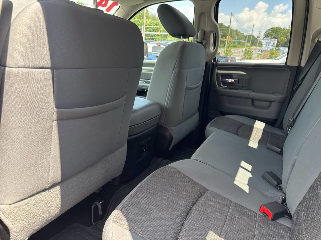 Used 2014 RAM 1500 Outdoorsman image 19