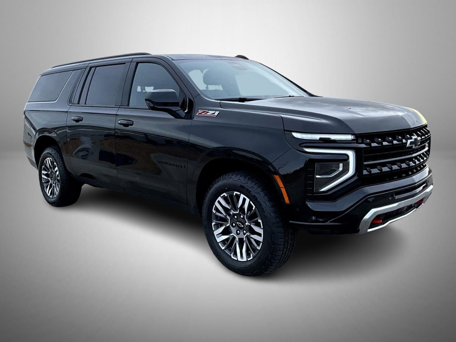 Used 2025 Chevrolet Suburban Z71 image 3