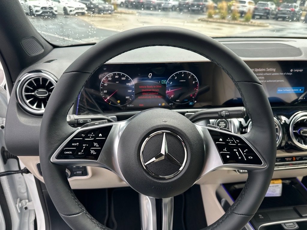New 2025 Mercedes-Benz GLB 250 4MATIC image 20