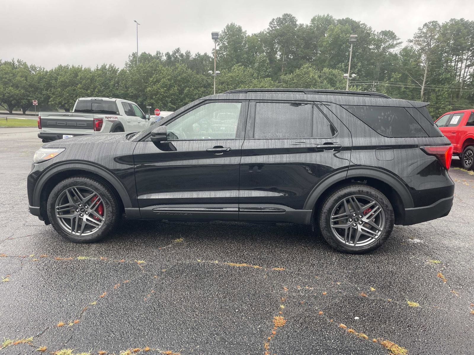 New 2025 Ford Explorer ST image 5