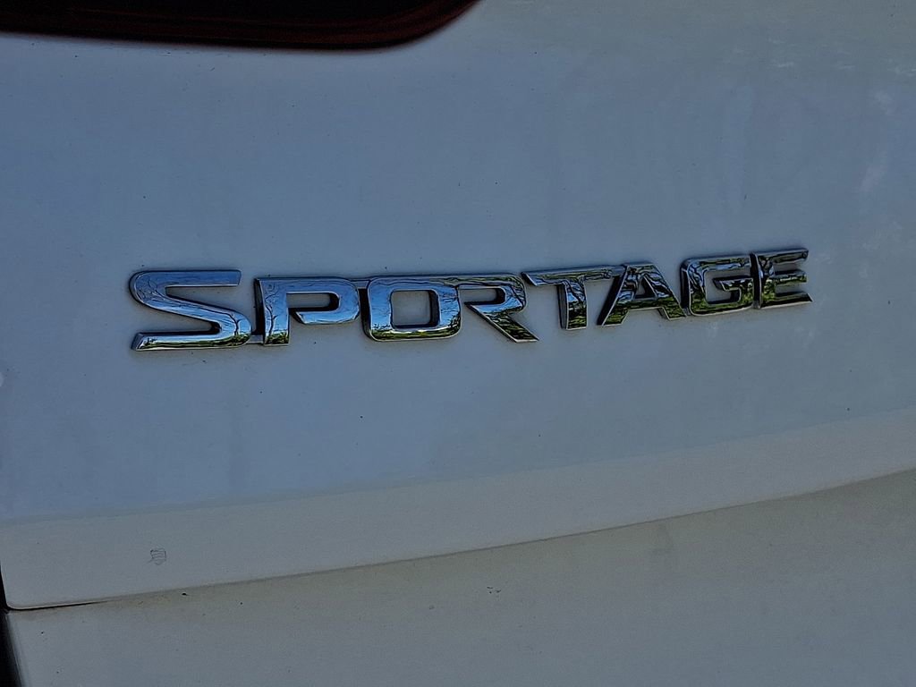 Used 2022 Kia Sportage LX image 21
