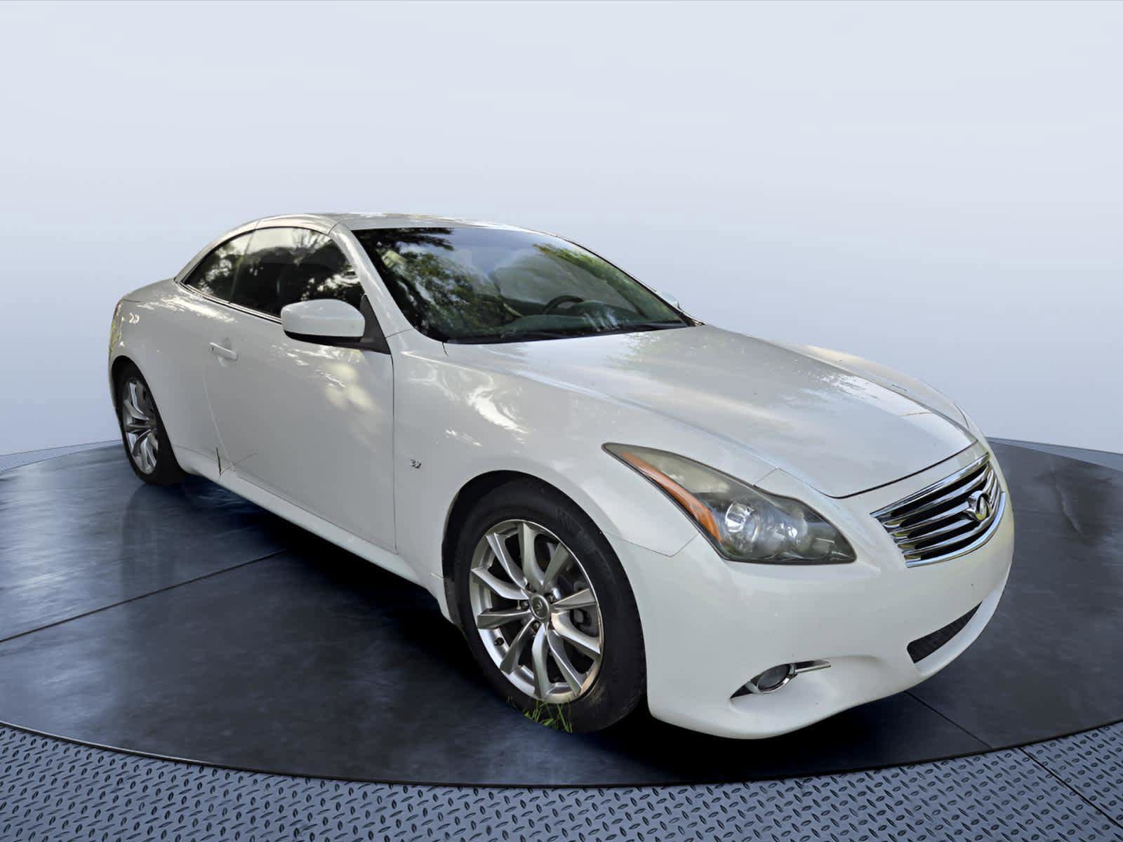 Used 2014 INFINITI Q60 Convertible w/ Premium Package RWD image 1
