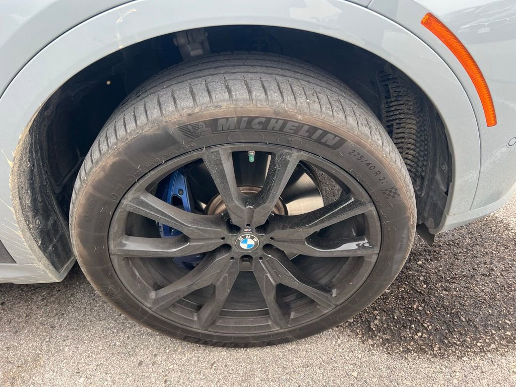 Certified 2024 BMW X7 xDrive40i w/ Executive Package AWD/4WD image 3