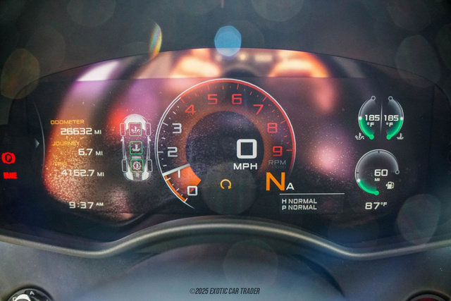 Used 2019 McLaren 570S Spider image 27