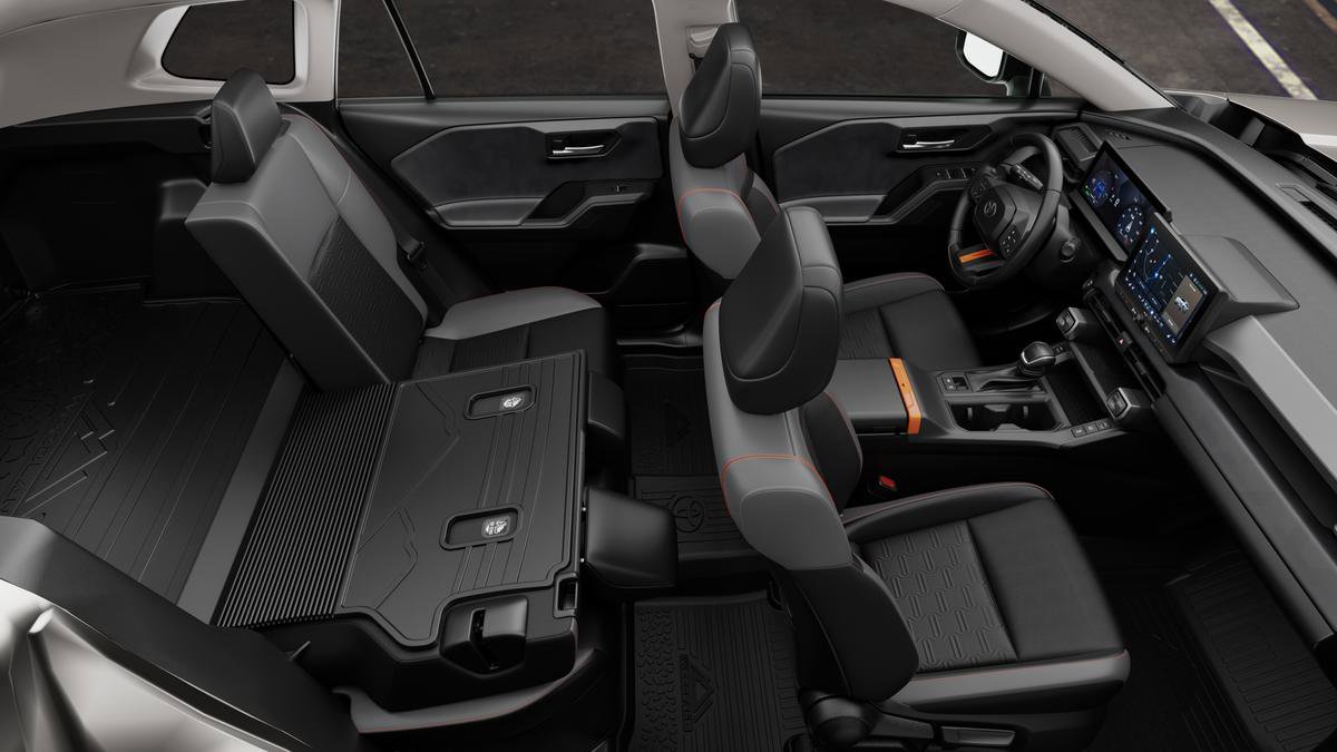 New 2026 Toyota RAV4 FWD image 4