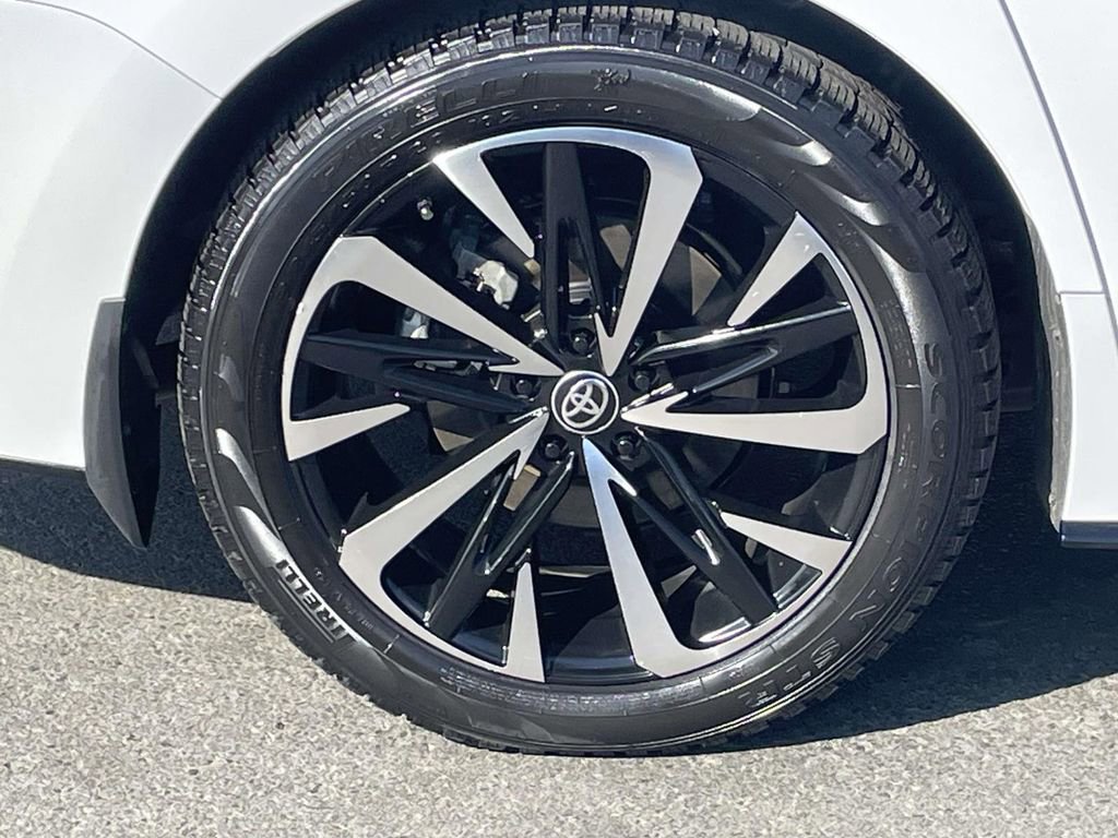 Used 2023 Toyota Sienna XSE w/ XSE Plus Package image 13