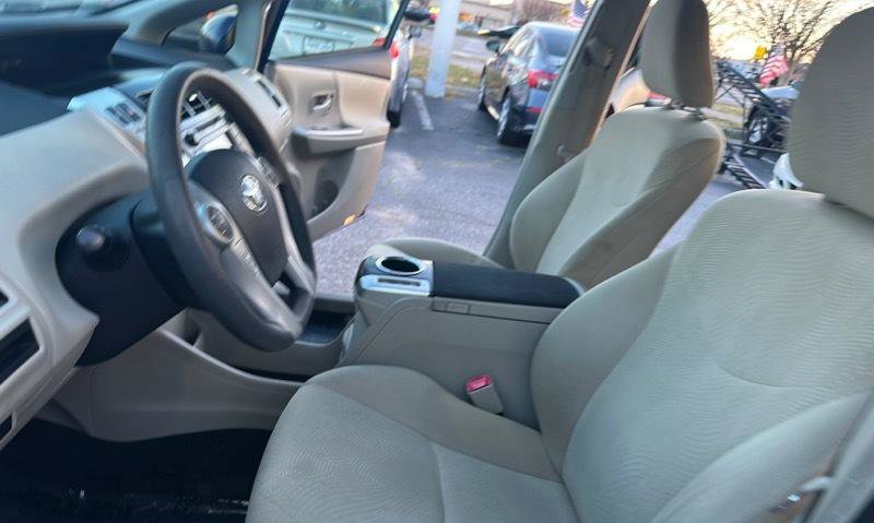 Used 2012 Toyota Prius V Two FWD image 12