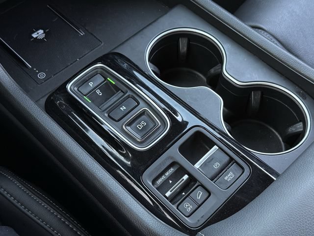 Used 2025 Honda Pilot Touring image 20