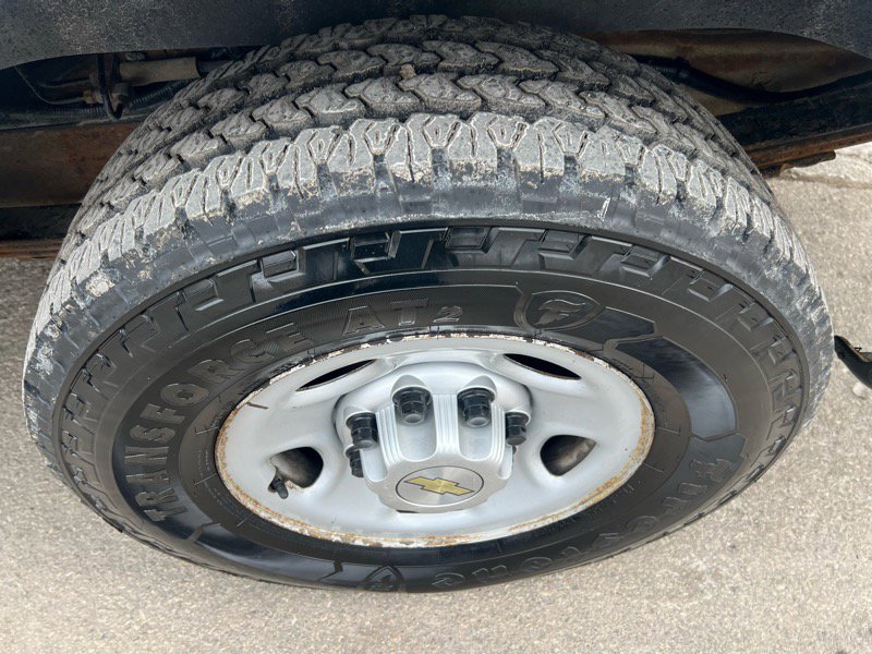 Used 2013 Chevrolet Express 2500 image 17