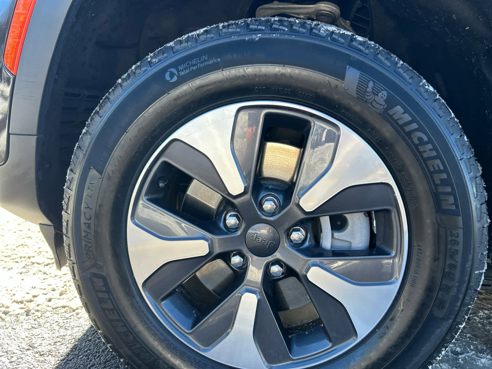 Used 2023 Jeep Grand Cherokee 4WD 4xe w/ Luxury Tech Group II image 19