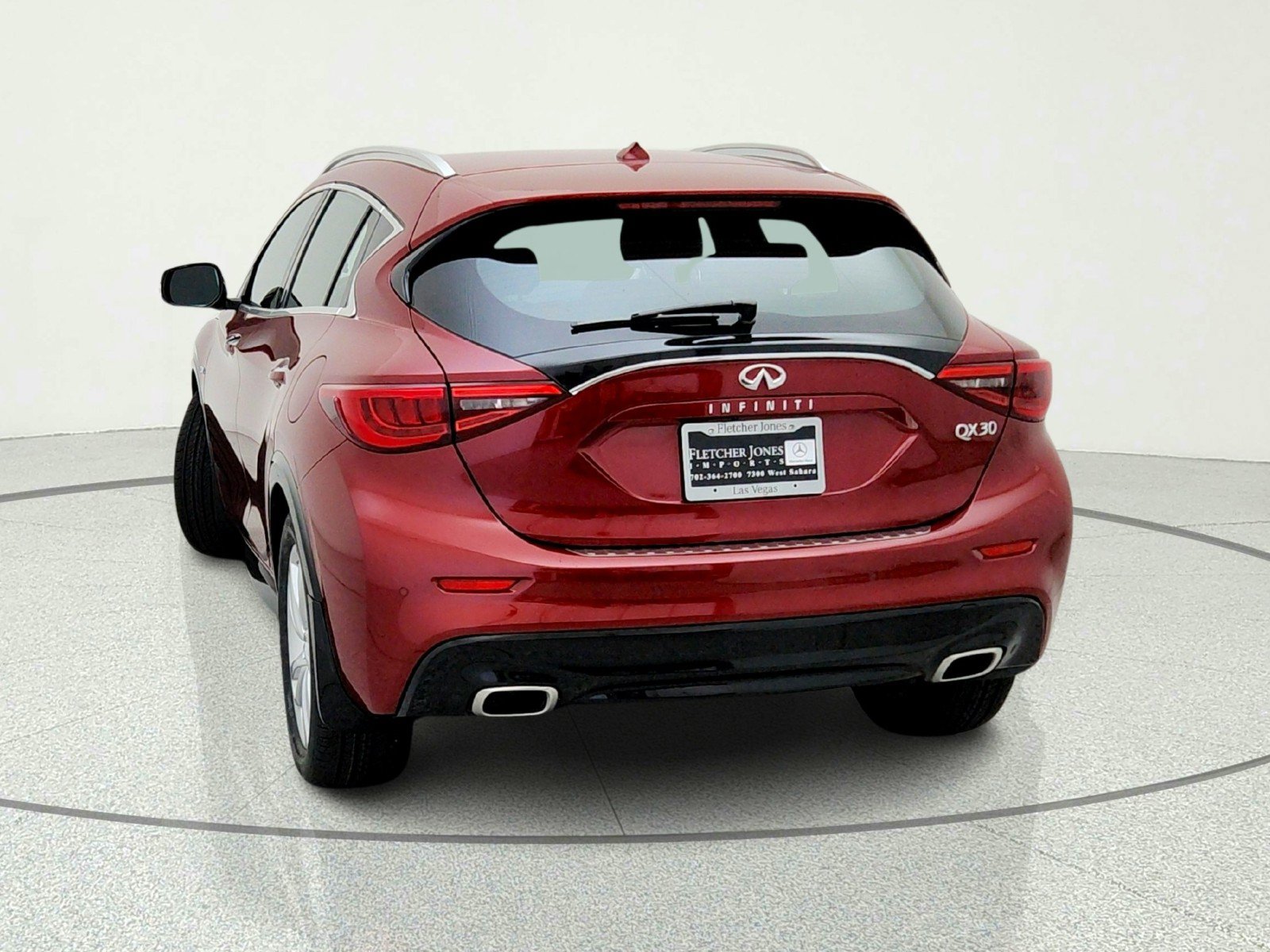Used 2019 INFINITI QX30 w/ Cargo Package FWD image 11
