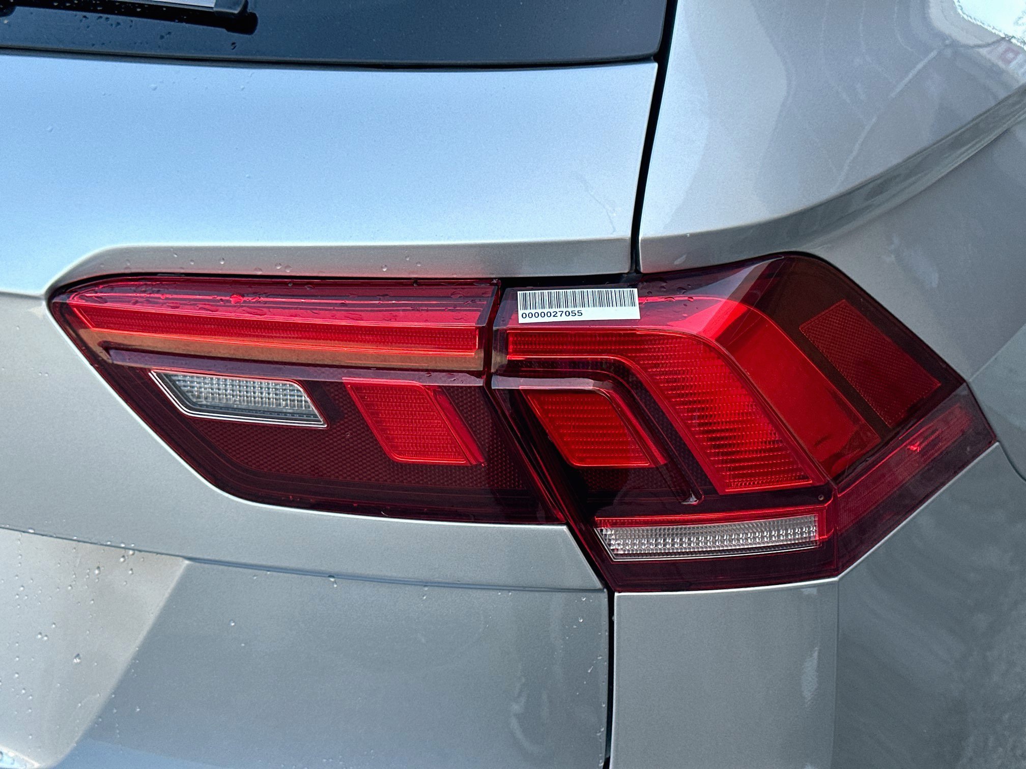 Used 2020 Volkswagen Tiguan S FWD image 25