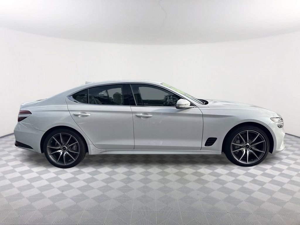 Used 2025 Genesis G70 2.5T RWD image 4