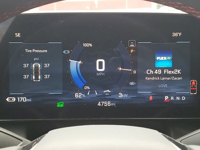 Used 2024 Chevrolet Equinox EV RS image 9